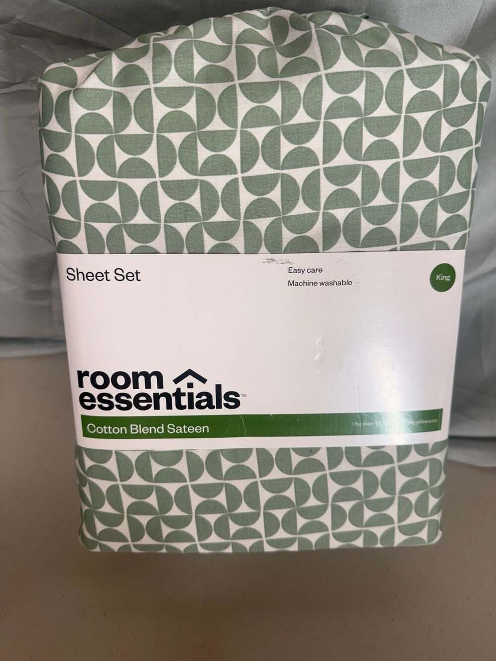 Room Essentials King Sheet Set Green Geometric Cotton Blend Sateen